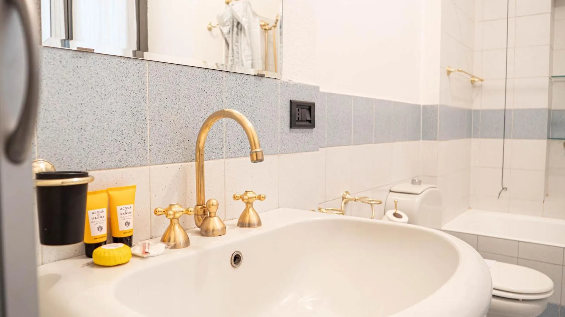 Appartamento Superhouse Piazza Duomo Area Μιλάνο 0*,  Ιταλία